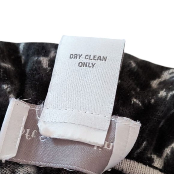 Soft Surroundings Monochrome Animal Print Cardigan Size L - Picture 7 of 7